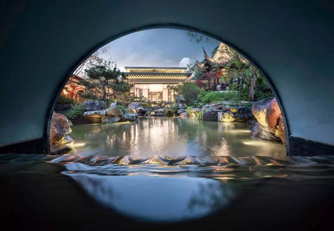 惊艳庭院中的漏景