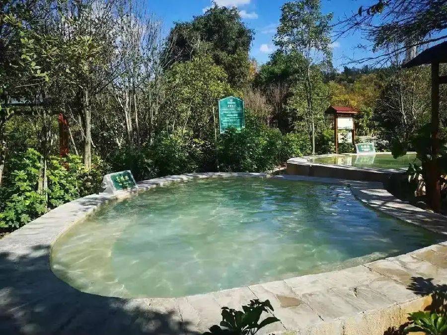 228元抢星河温泉spa度假酒店双人套票,悦享冬日温暖汤泉!