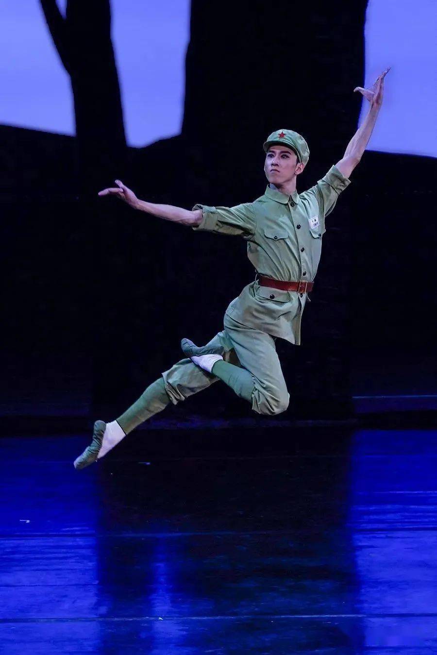 中央芭蕾舞团大型原创芭蕾舞剧沂蒙精彩剧照