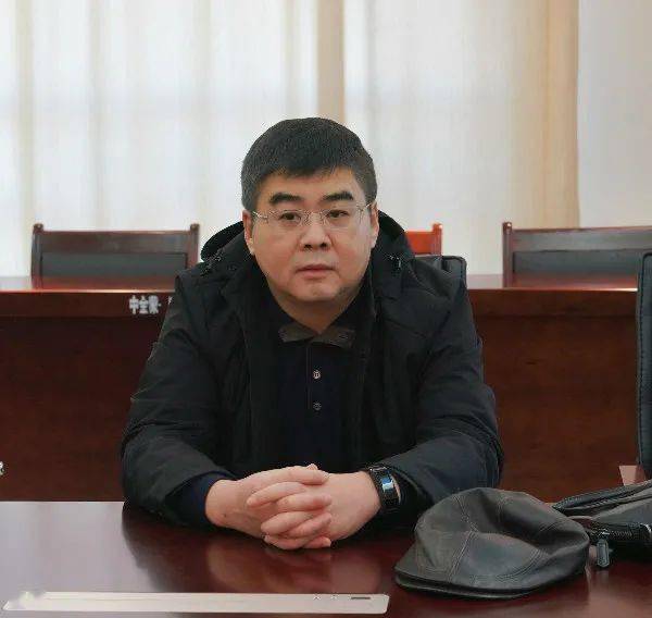 满洲里市副市长张志东莅临乌山走访调研