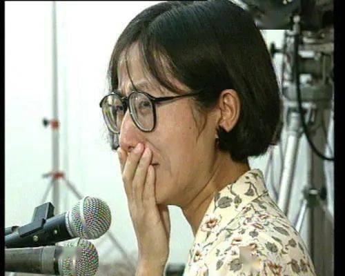 深陷在与一位有妇之夫的不伦恋中,杨玉霞想要和这个她人生的挚爱修成