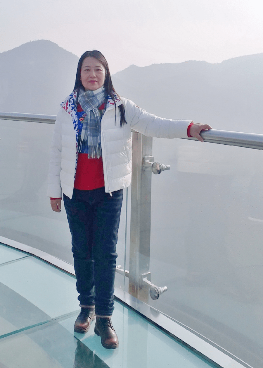 黄河边骑毛驴的山西女副县长,原来是长江边长大的重庆云阳人!