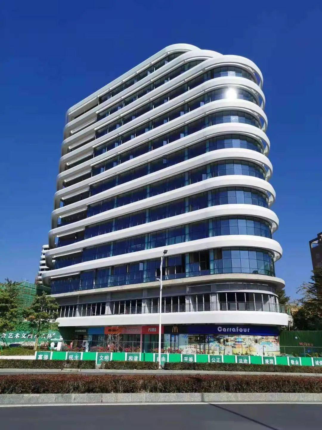 肇庆星湖边2万/平一手楼盘!