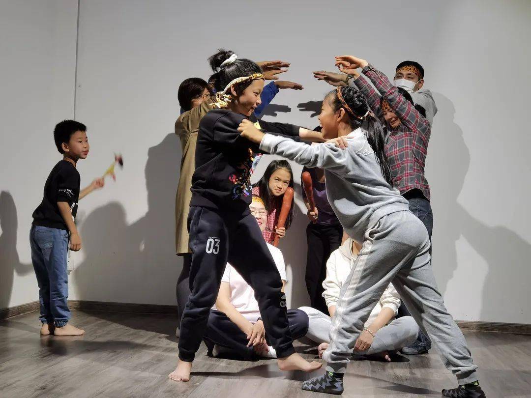 招募项目式戏剧课妖怪药局大甩卖