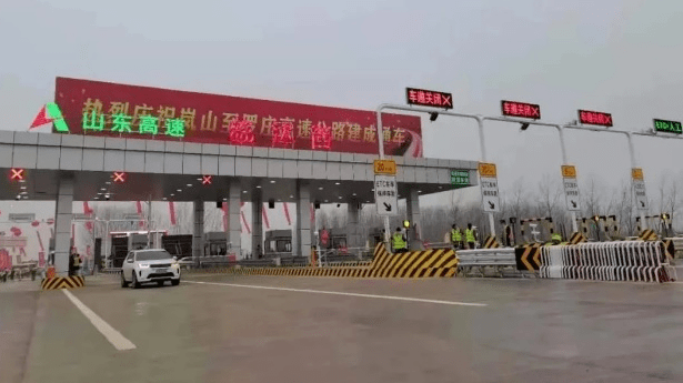 大桥,晋石高速等组成137公里长的泉州环城高速公路"大环",可带动石狮