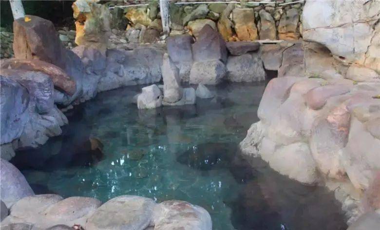 红河州最强"泡汤"指南,跨年来场随心所"浴"的旅行,温暖开启2021_温泉