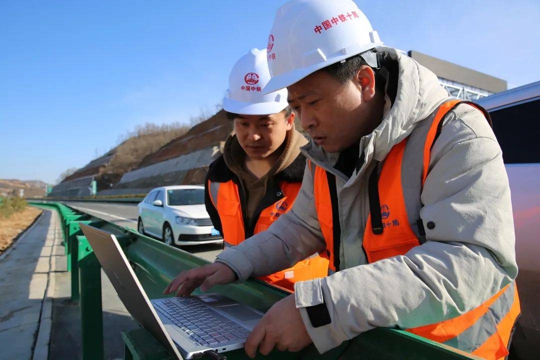 旬凤高速公路太峪至麟游段通车