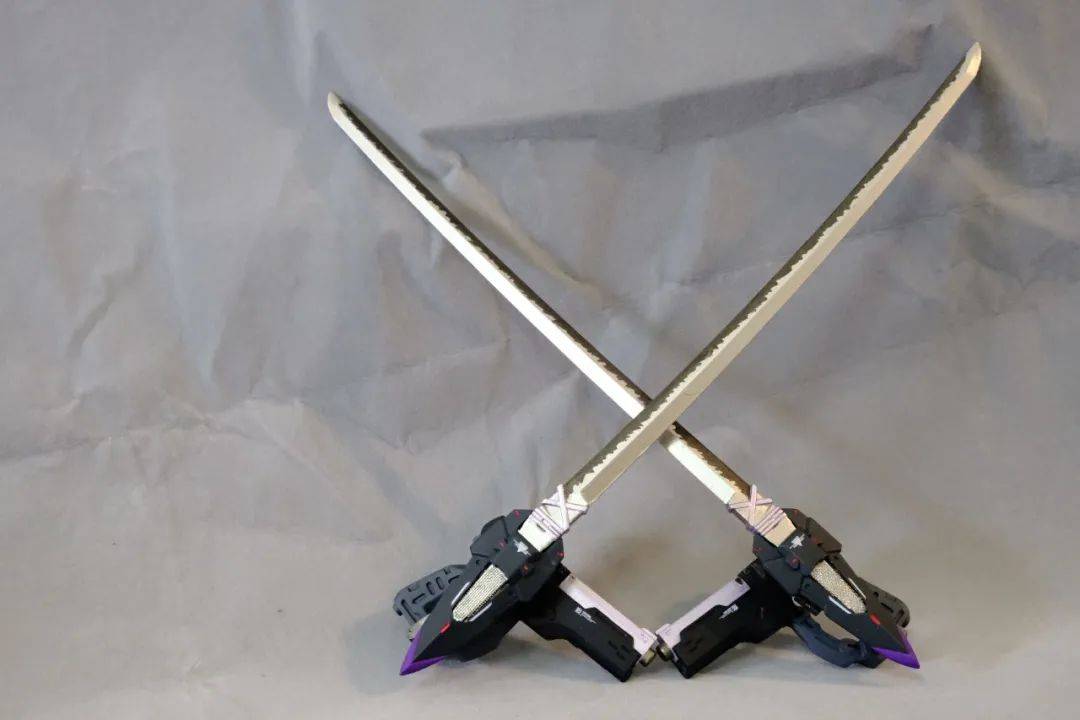 全笔涂漆黑强袭——夜空中最亮的星