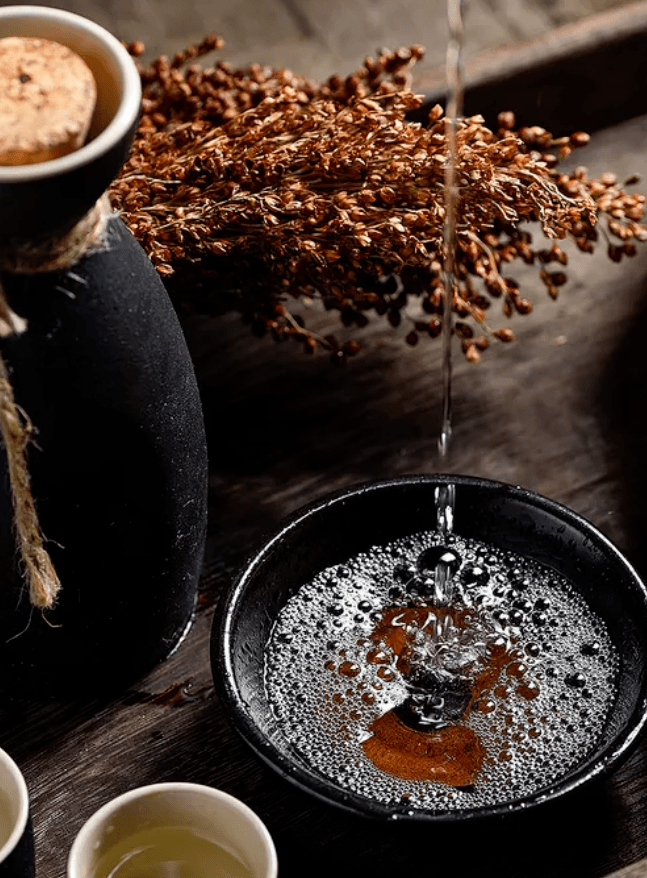 东方白酒鼻祖杜康原窖,快时代里的一坛"慢酒"._酿造