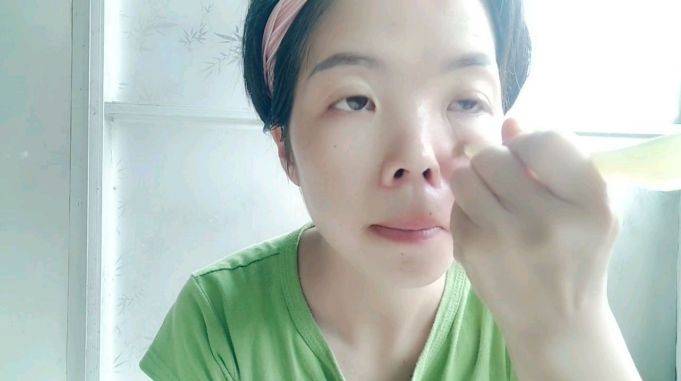 脸上有斑怎么排毒出来