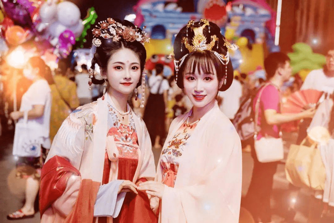 陪你跨年 | 柏林古镇古风老街实景演艺,1月1日盛大开幕,领福利