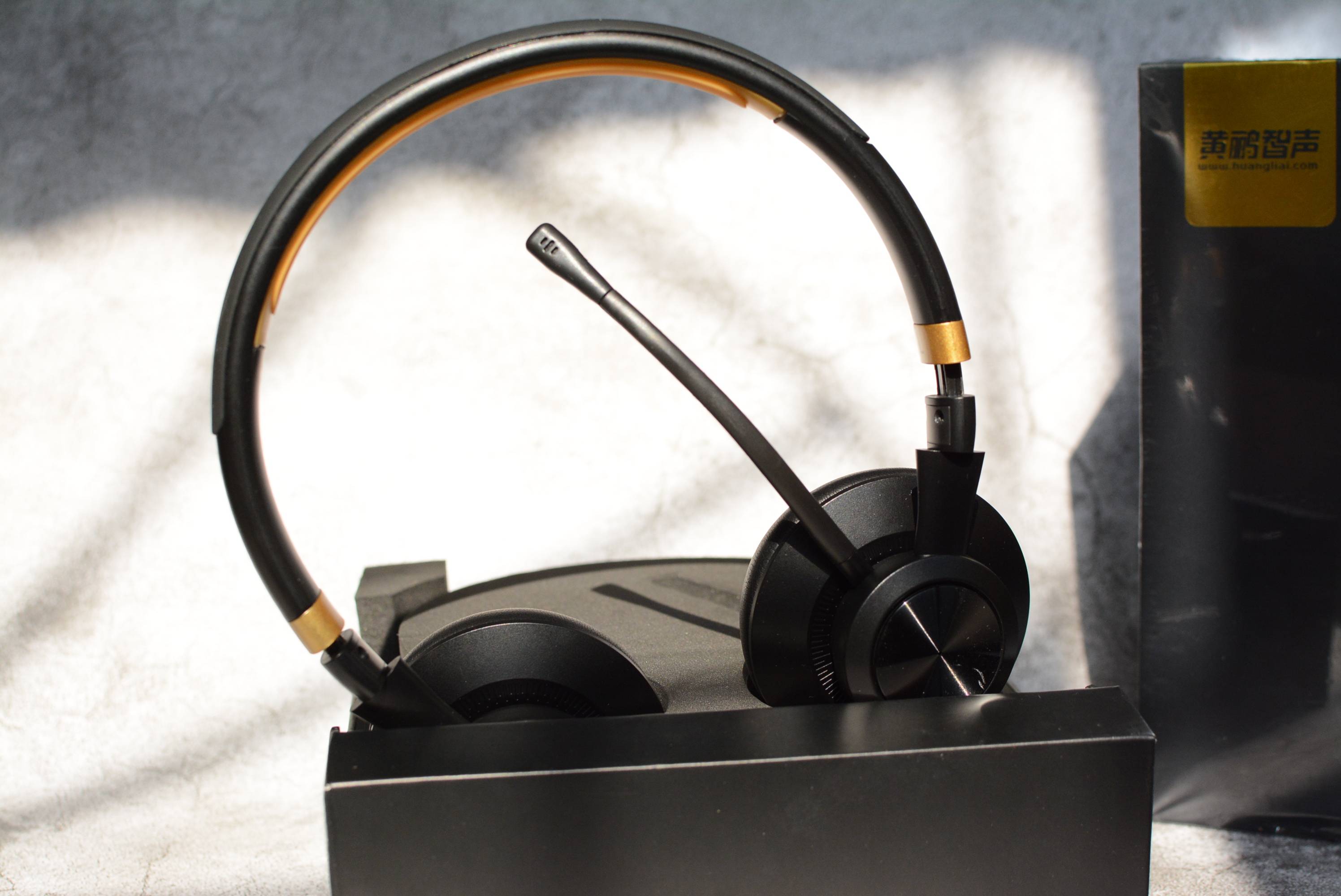 黄鹂智声降噪耳机e100u,与喧嚣说再见_麦克风