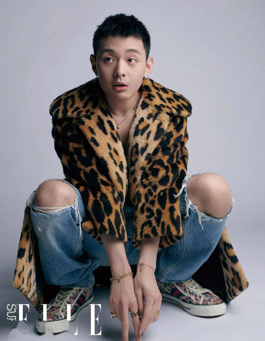 九拍大师兄安雨登上世界时装之苑杂志