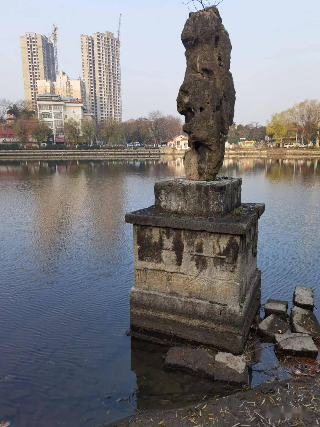 沙石早期是立在便河河岸上的