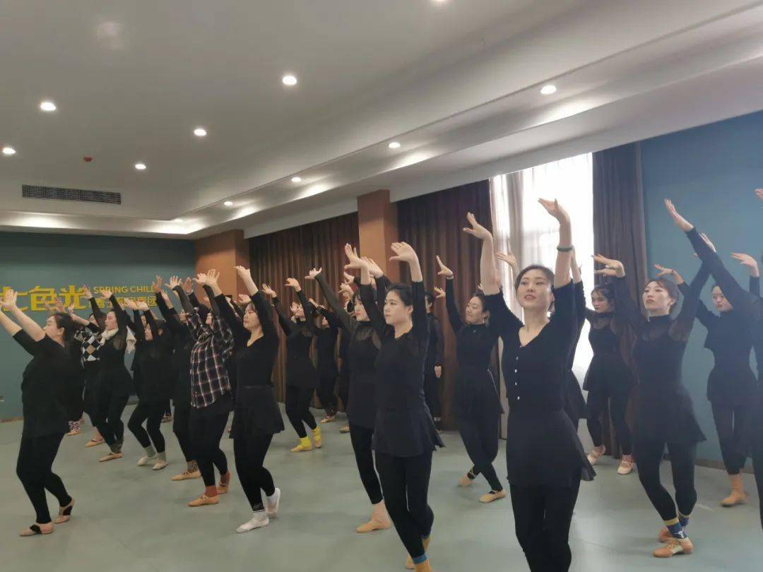 文化部师舞堂风雅中国舞13—14级师资培训,第二天