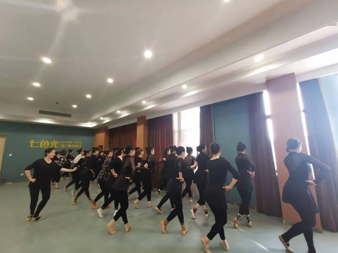 文化部师舞堂风雅中国舞13—14级师资培训,第二天