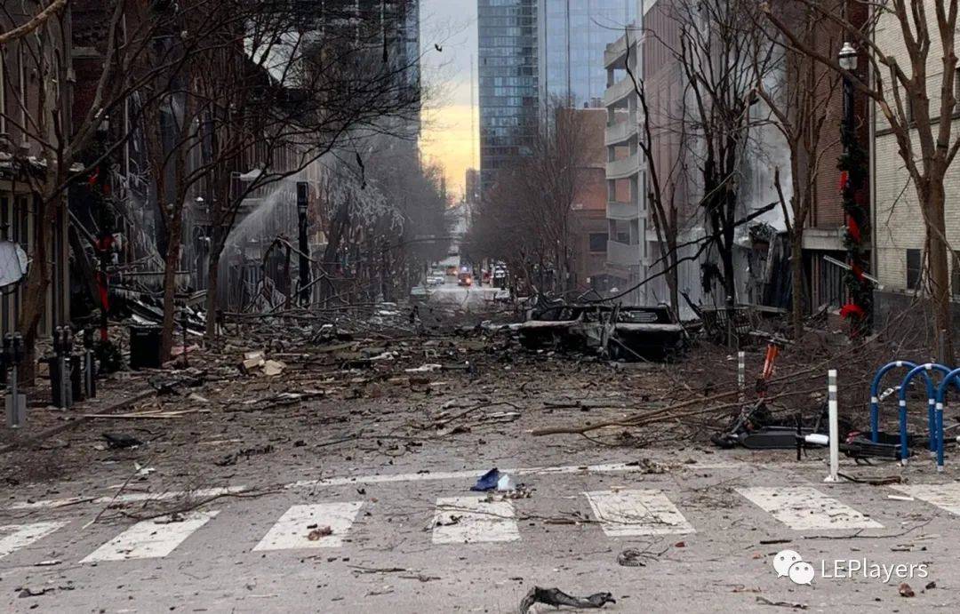 现场美国纳什维尔圣诞节自杀式汽车炸弹爆炸事件