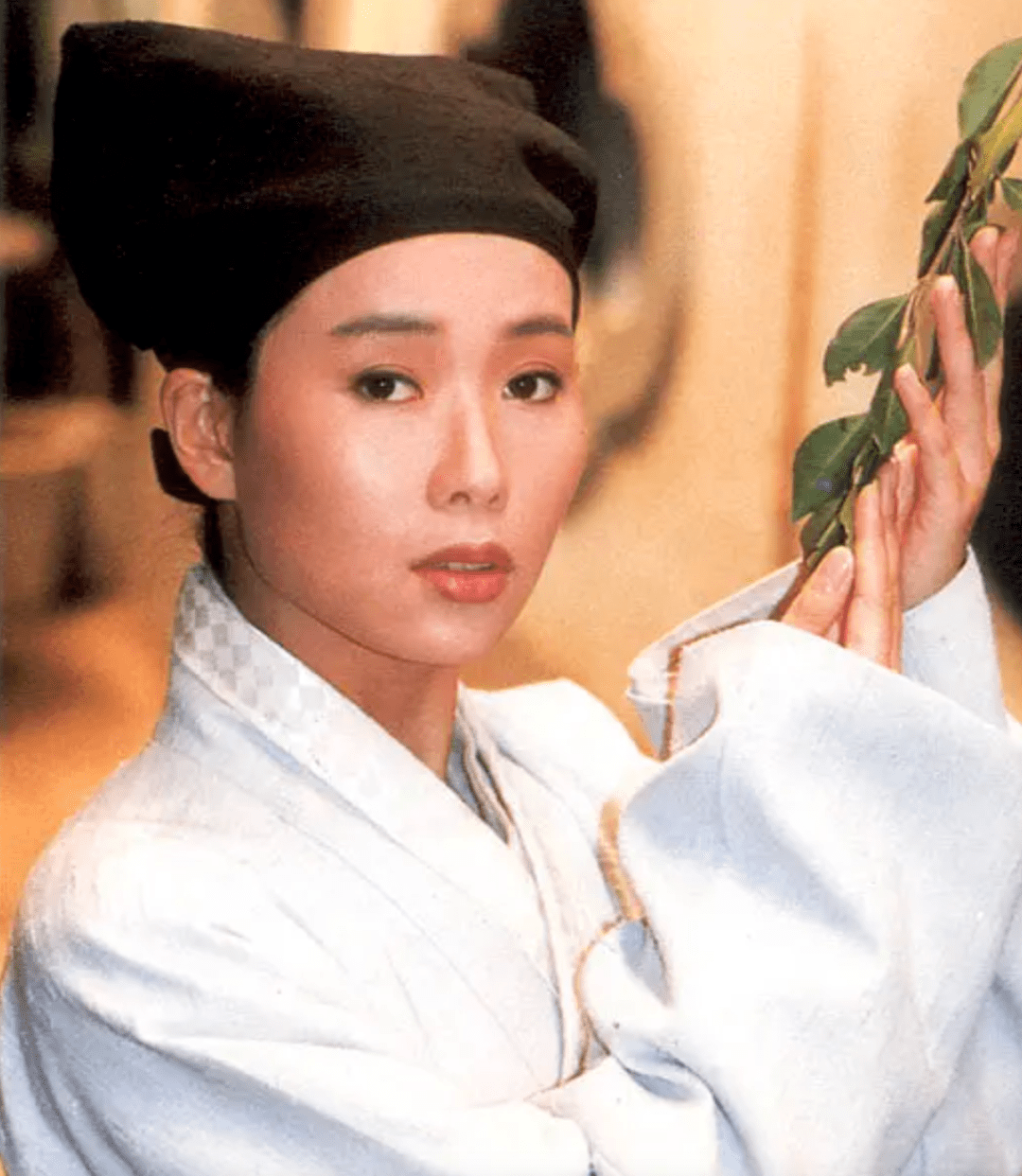 《碧海情天》叶童剧照1993年,电视剧《新白娘子传奇》在内地播出,爆红