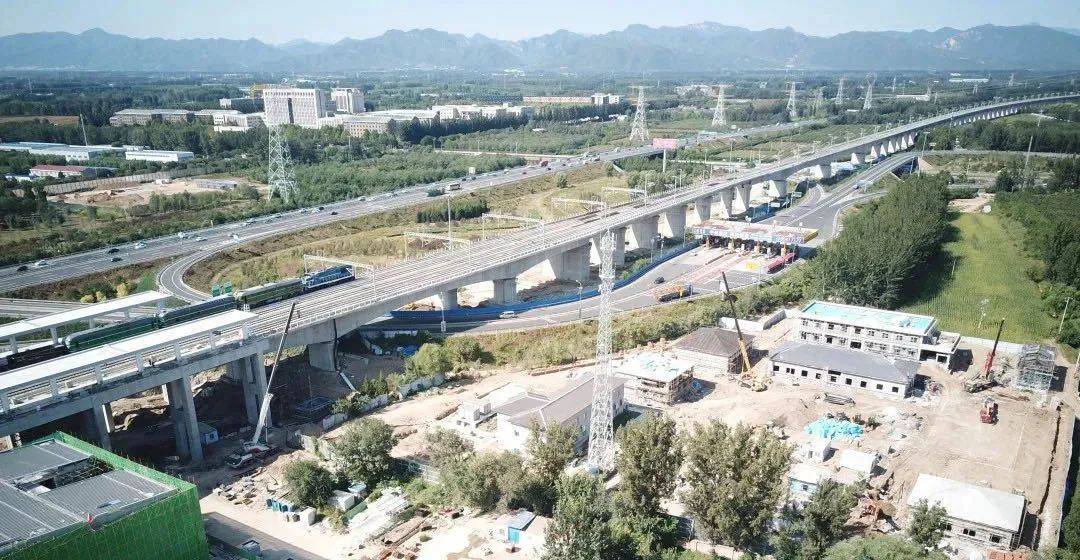 顺义西站站房,站台,站台雨棚等主体结构全部建设完成京沈高铁高丽营