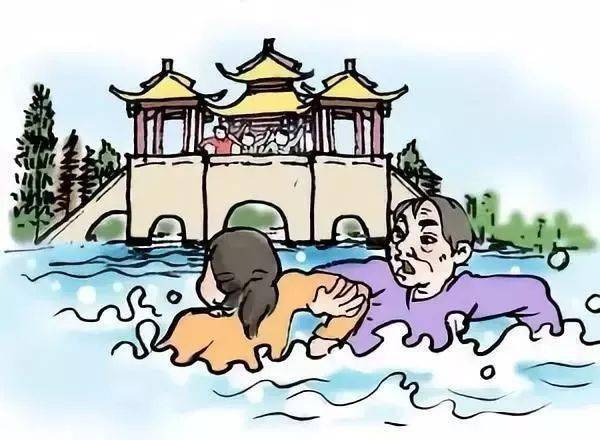 八旬老人不慎落水,七旬老人跳河施救,幸好._王正
