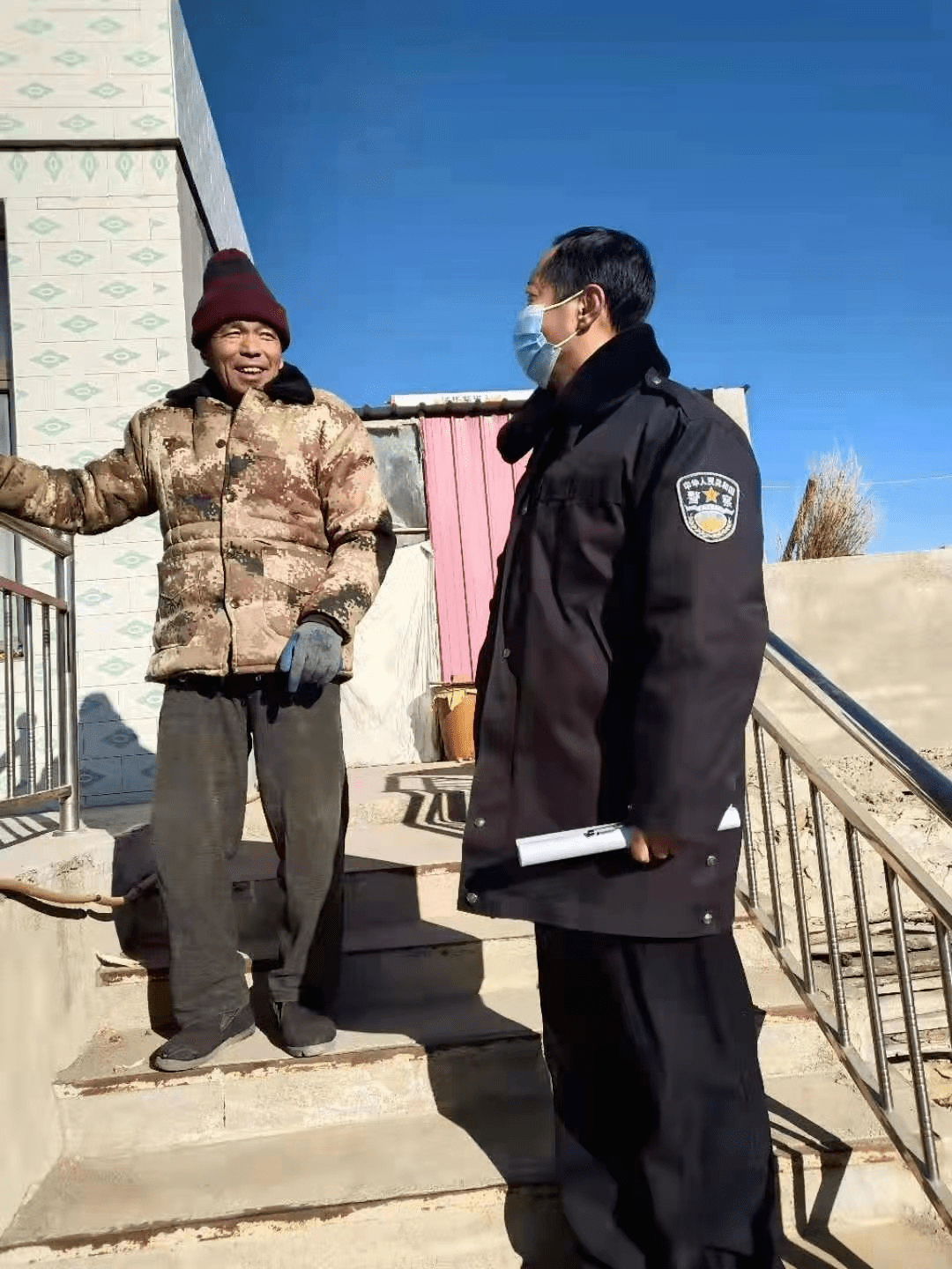 今天我要讲述的故事的主人公叫董伟,现在我习惯叫他董叔.