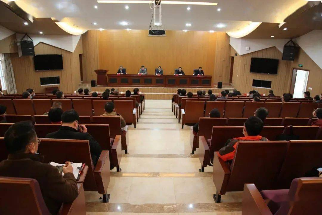 干部大会现场图为莆田学院召开干部大会现场省委组织部副部长陈学平