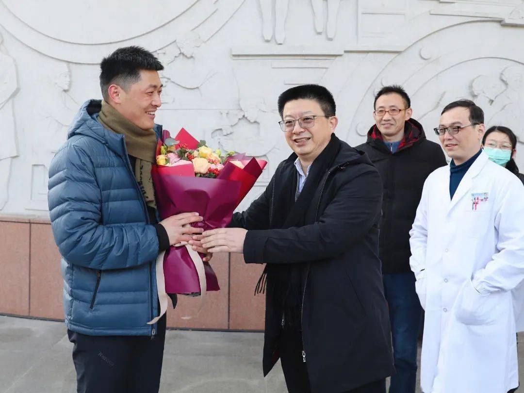 ""希望你早日完成任务,1月7日下午4点,中大医院副院长卢斌,副院长沈杨