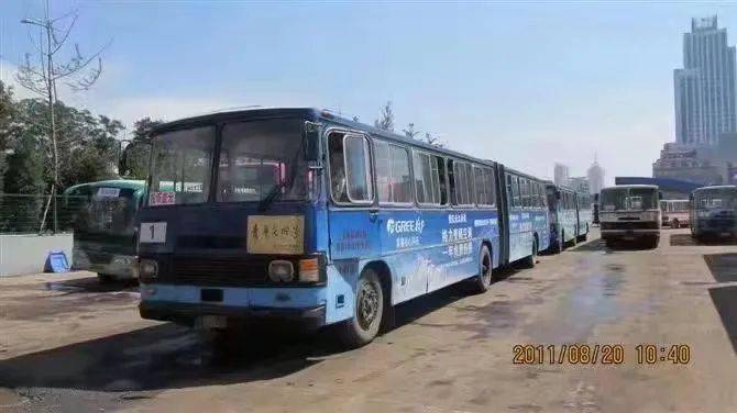 太原大一路第四代公交车亮相