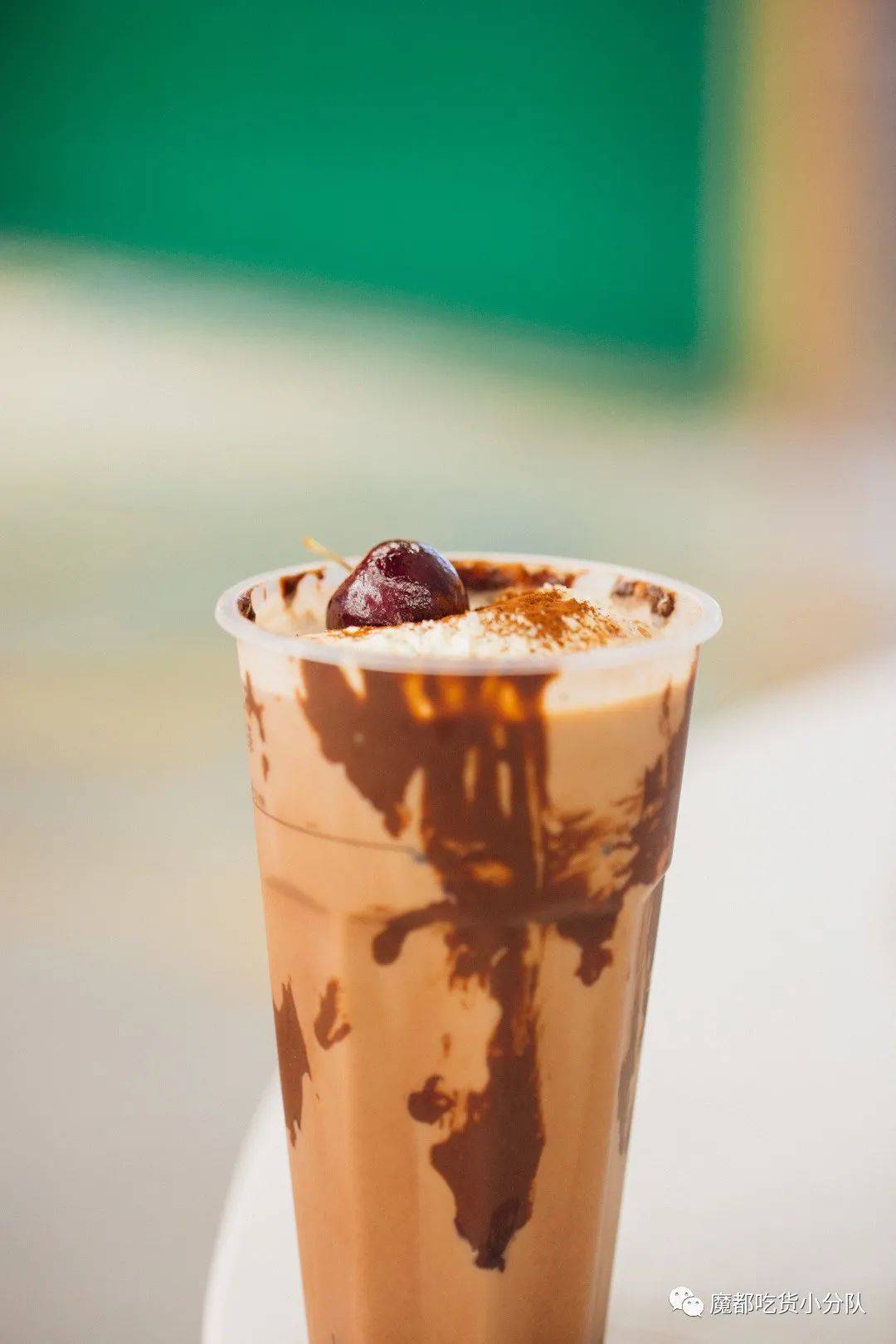 这一次直接把比利时饼干和黑森林蛋糕分别做成了奶茶
