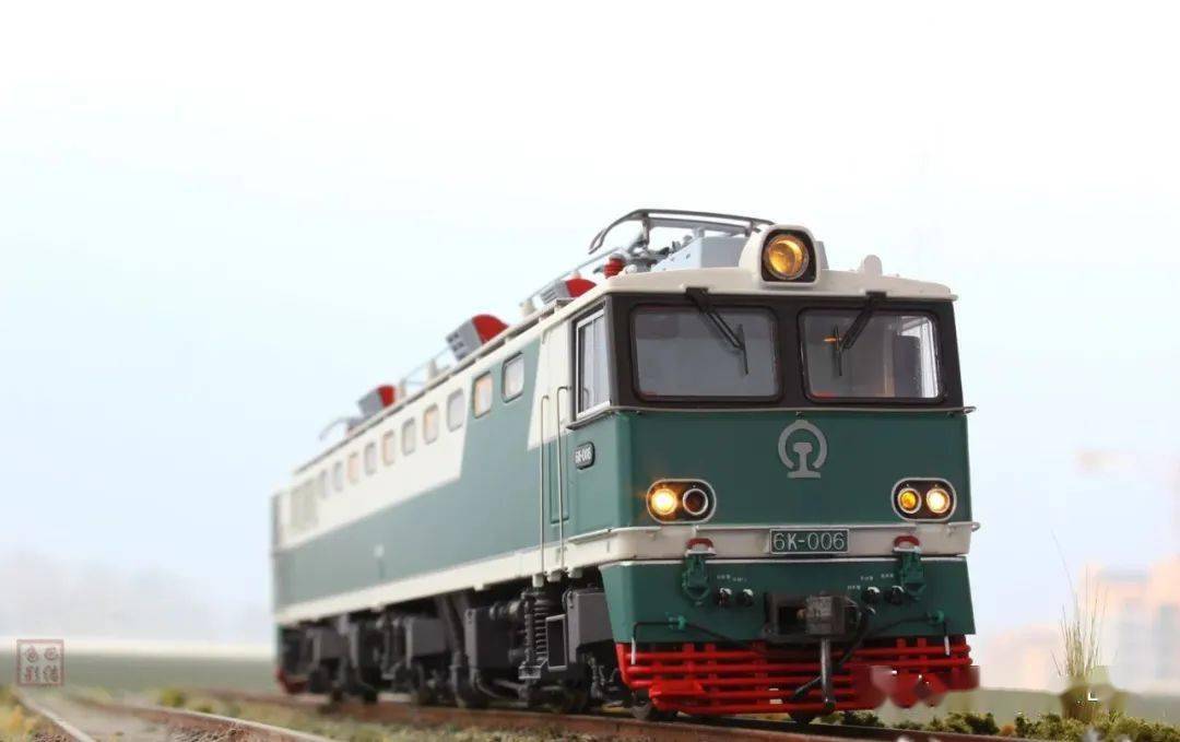 《开山之作 三代传承——长鸣第一版6k型电力机车模型测评》上期我们