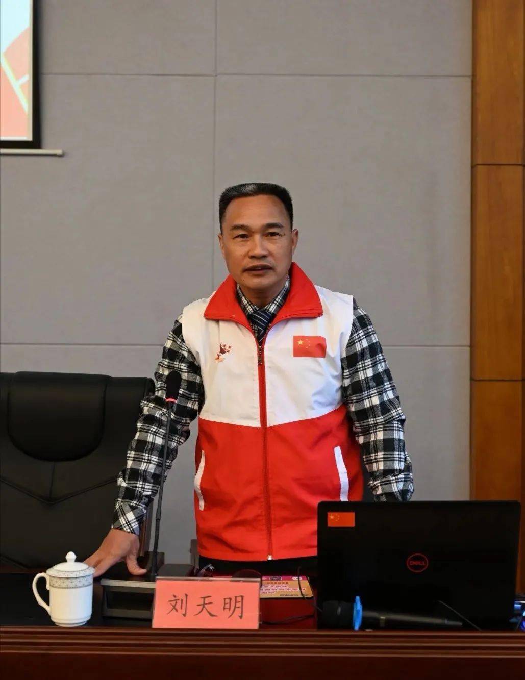 中山好人工作室助力云南昭通脱贫攻坚每个人都了不起