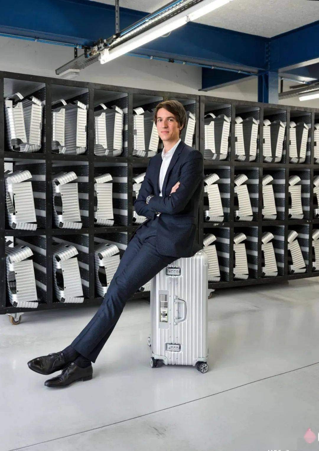 亚历山大·阿尔诺,lv二公子事业爱情双丰收,踏上接班征程_蒂芙尼