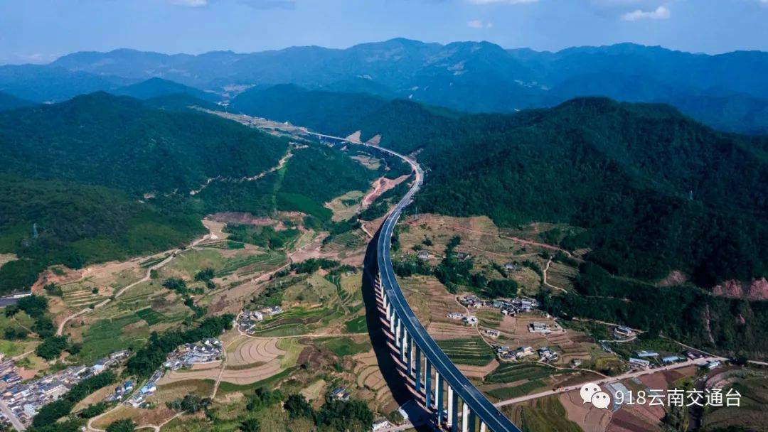 昆明信息港 2021-01-11 12:28记者从 云南玉临高速公路建设有限责任