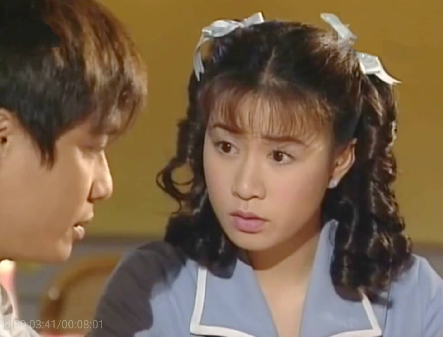 01年播出,向海岚,江华,佘诗曼等主演的港剧《七姊妹》中,有两条感情线