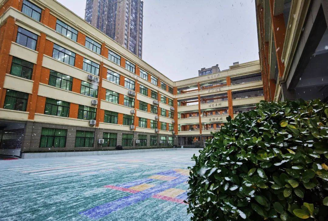 贵阳清镇市博雅国际实验学校双龙外国语学校贵阳市兴农中学快乐很简单