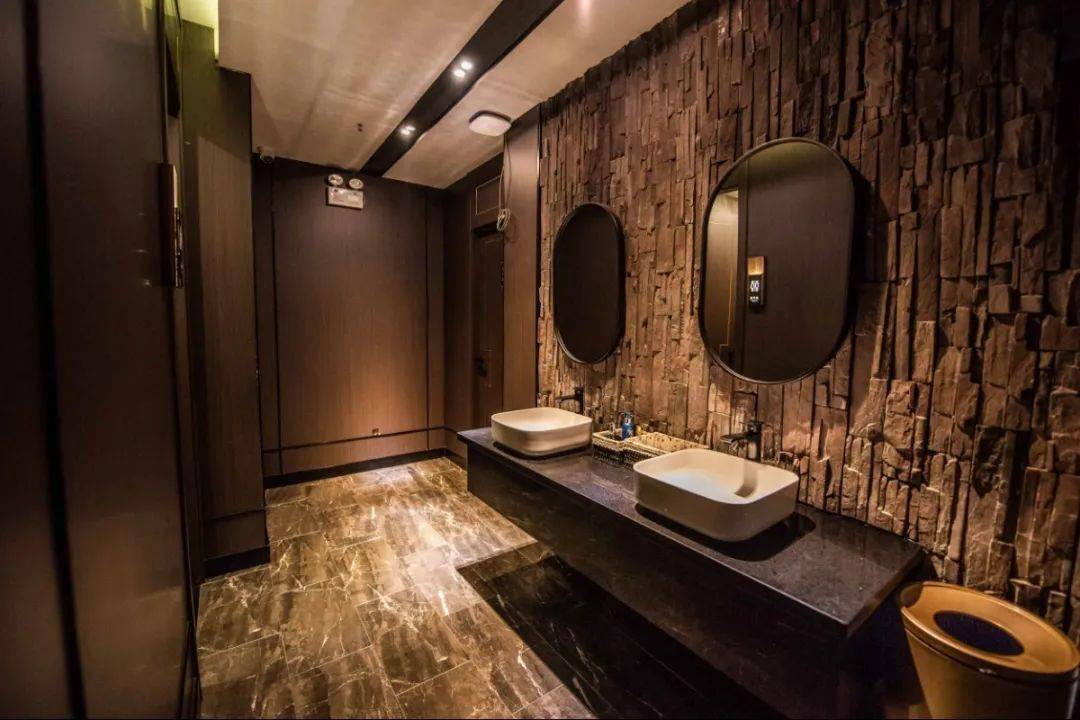 spa周家嘴路58元足疗推拿2选1项目一78元精油推背项目二技术过硬环境