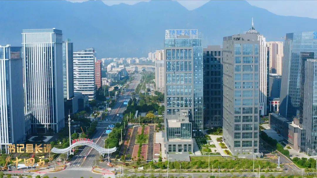 闽侯县委书记叶仁佑围绕打造全国一流大学城目标融入大学城和科学城