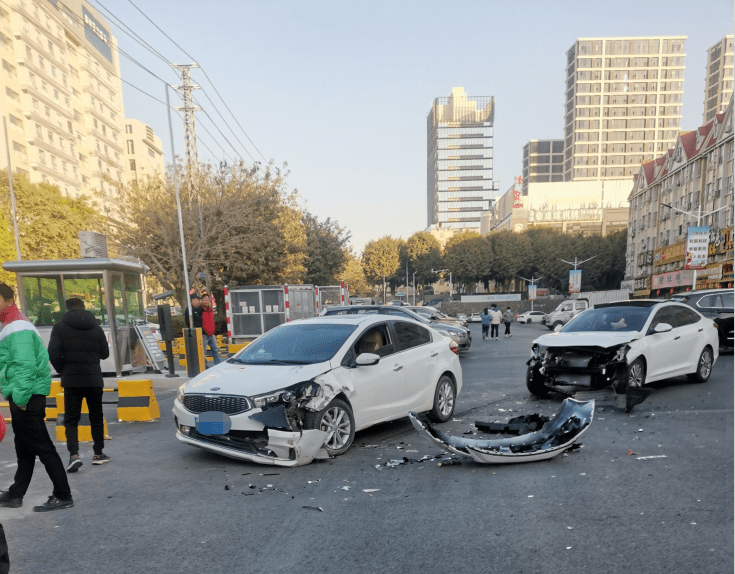 广东省东莞塘厦车祸图片