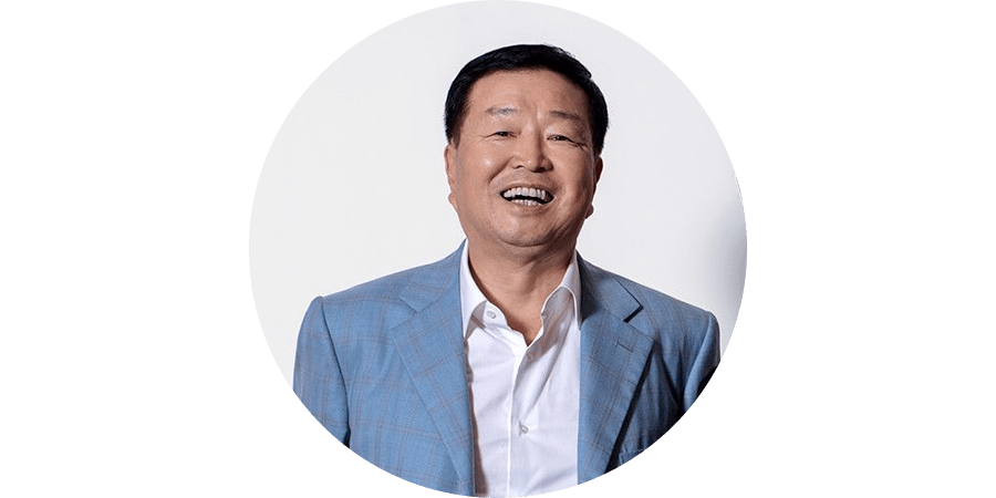 华彬集团董事长严彬.