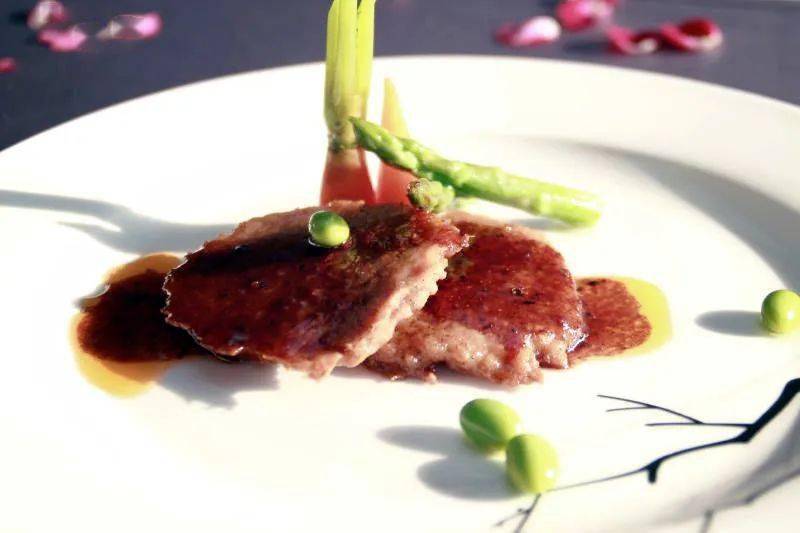 香煎素牛排momc冬日美食家溢补金耳菌皇汤素食菜单b800/位*10位精致