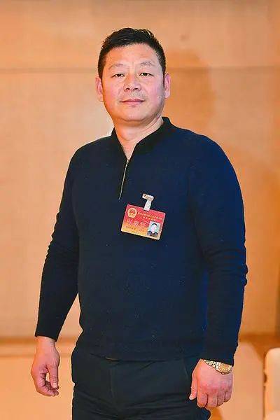 代表不断提升农业现代化水平访市人大代表王开俊
