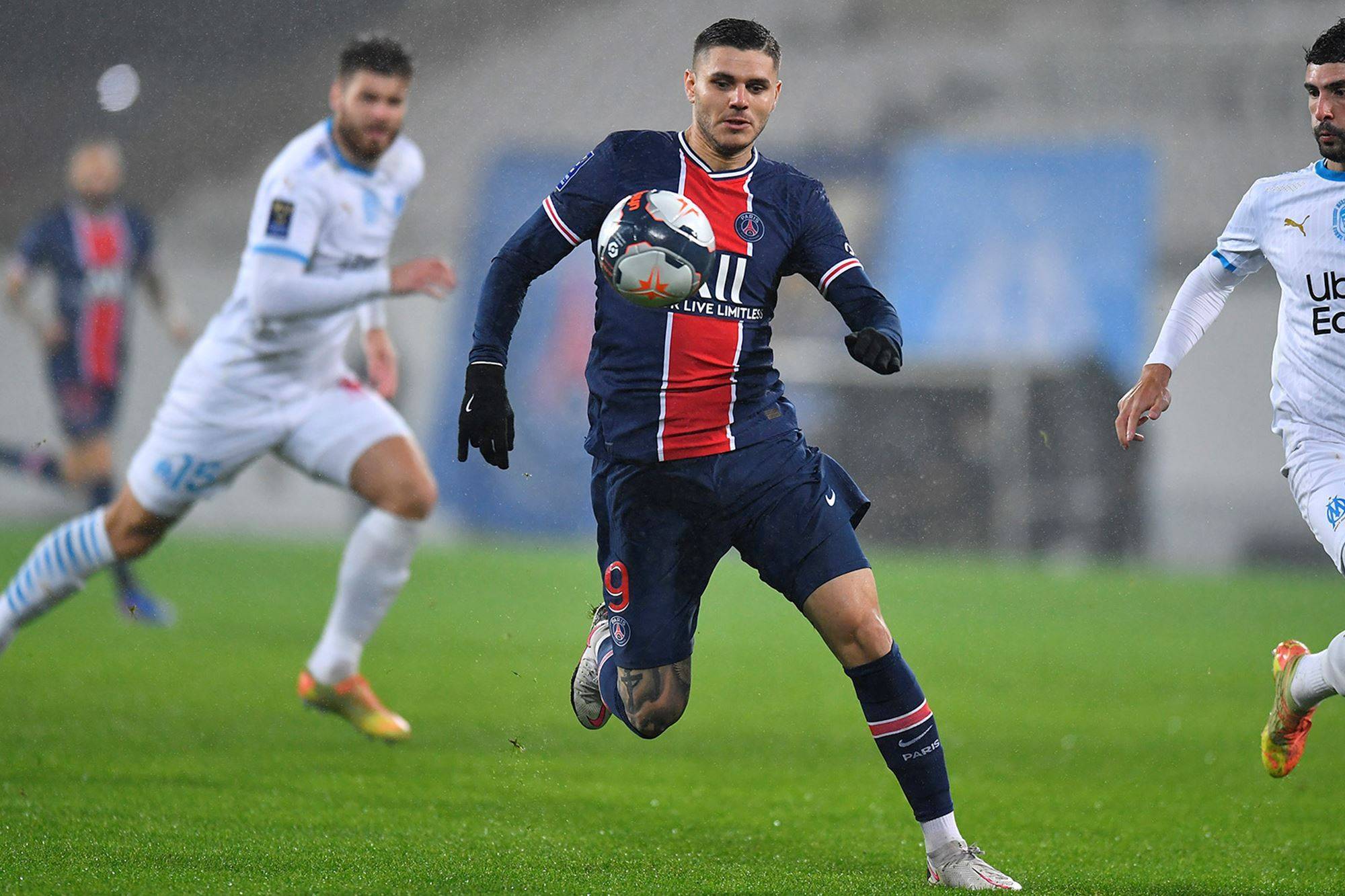 大巴黎21战胜马赛夺得2021年首冠