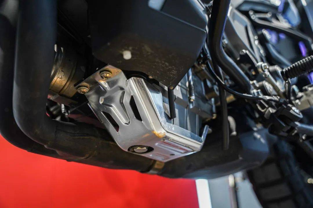 qjmotor骁750——更大的车身更大的排量 2021来一场说走就走的旅途吧