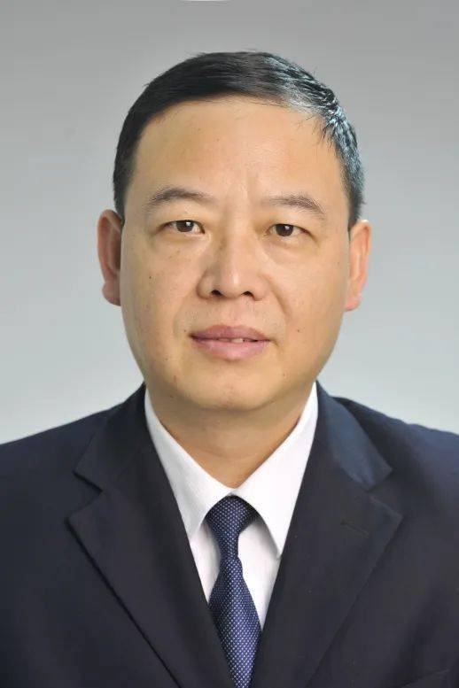 何兵肾内科主任专业特长:擅长各种肾脏病如各种肾炎,肾病,尿毒症,尿路