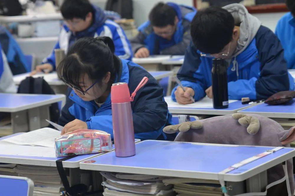 华岳2021届高三一模考试顺利举行——厉兵秣马,迎战一模