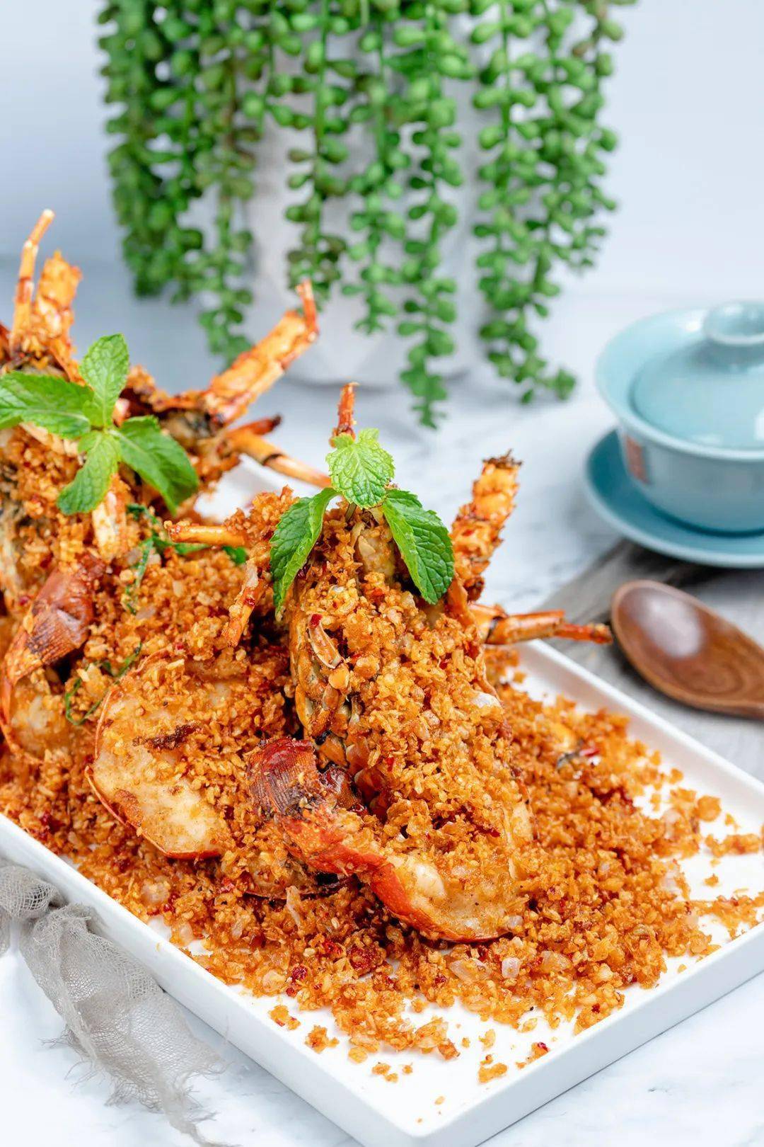 98元起抢东南里⑩道硬菜避风塘小青龙爆汁帅鸽拉丝煎包坐拥270湖景