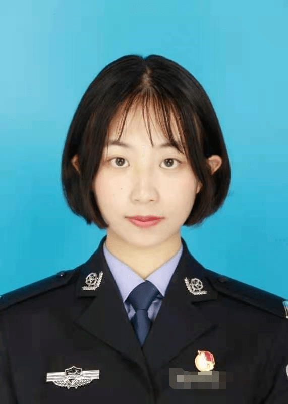 中国人民警察大学女生图片