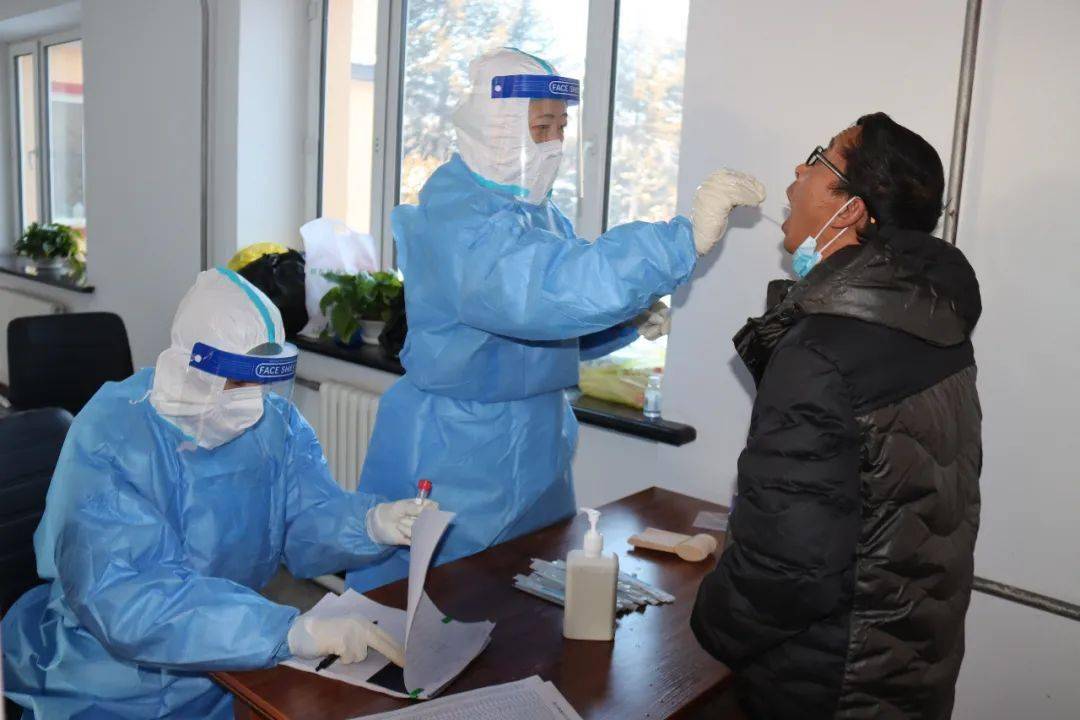 伊春森工朗乡林业局公司疫情防控专题报道二朗乡林业局公司为各林场分