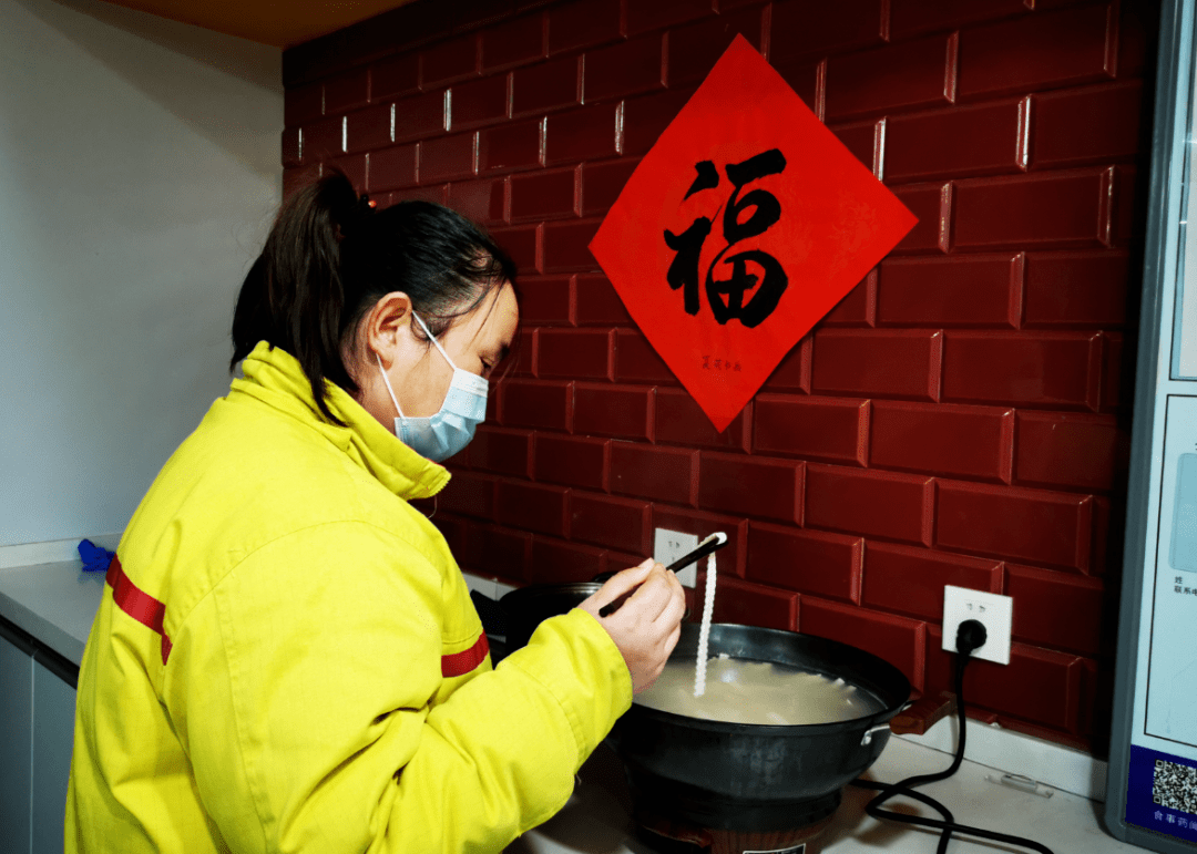 直击距离石家庄藁城小果村最近的中石油加油站