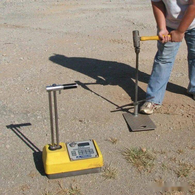 核密度测定法是一种用于民用建筑和石油工业,以及采矿和考古目的的